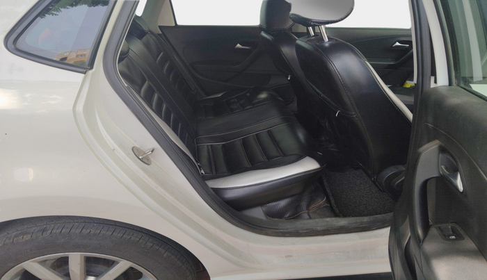 2021 Volkswagen Polo HIGHLINE PLUS 1.0, Petrol, Manual, 88,349 km, interior