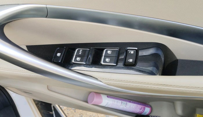 2021 MG HECTOR SHARP 1.5 DCT PETROL, Petrol, Automatic, 21,152 km, interior