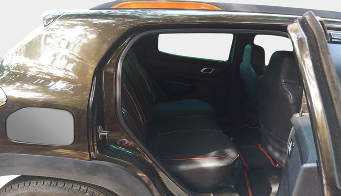 2021 Renault Kwid CLIMBER 1.0 (O), Petrol, Manual, 11,550 km, interior