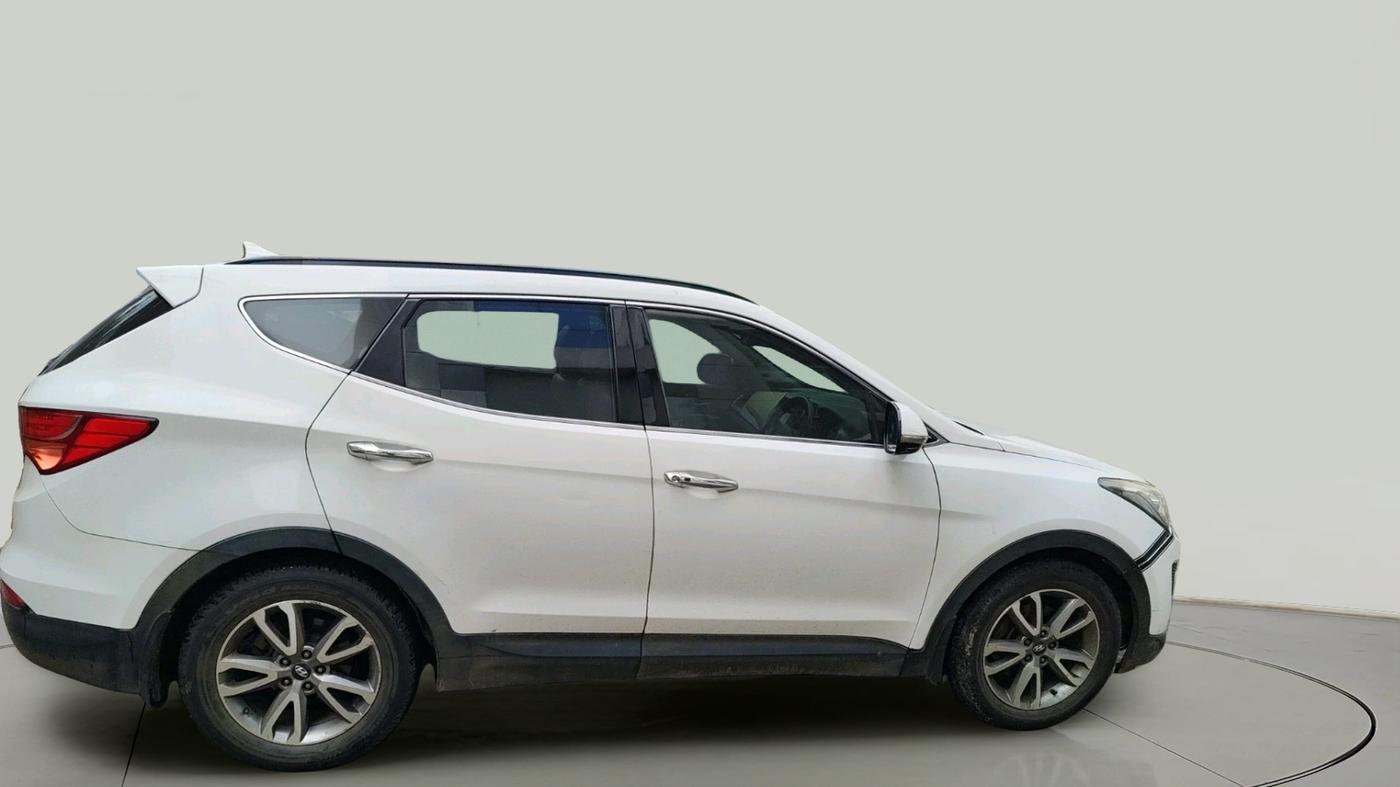 2014 Hyundai Santa Fe 4 WD AT, Diesel, Automatic, 1,26,757 km, exterior