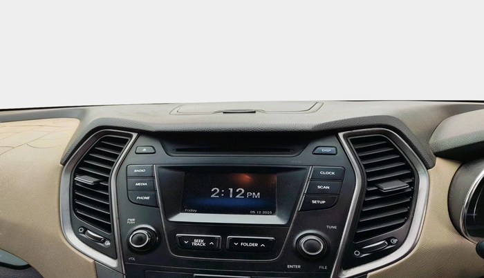 2014 Hyundai Santa Fe 4 WD AT, Diesel, Automatic, 1,26,757 km, interior