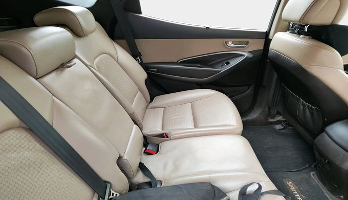 2014 Hyundai Santa Fe 4 WD AT, Diesel, Automatic, 1,26,757 km, interior