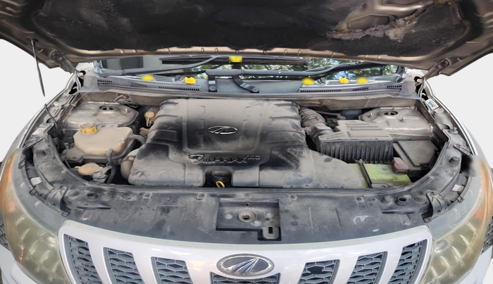 2014 Mahindra XUV500 W8, Diesel, Manual, 1,46,452 km, exterior
