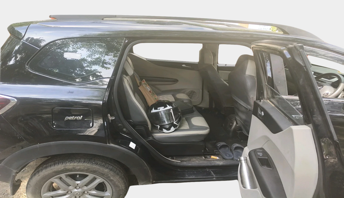 2024 Renault TRIBER RXZ, Petrol, Manual, 11,218 km, interior