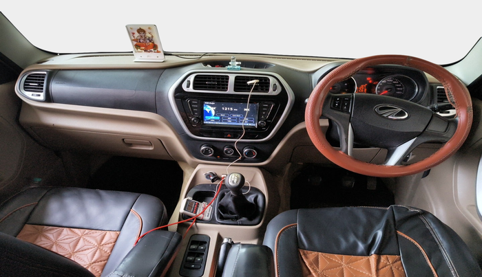 2018 Mahindra TUV300 T10, Diesel, Manual, 3,21,100 km, interior
