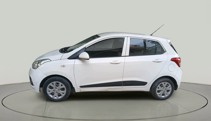 2016 Hyundai Grand i10 MAGNA AT 1.2 KAPPA VTVT, Petrol, Automatic, 29,029 km, exterior