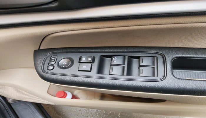 2023 Honda Amaze 1.2L I-VTEC S, Petrol, Manual, 12,175 km, interior