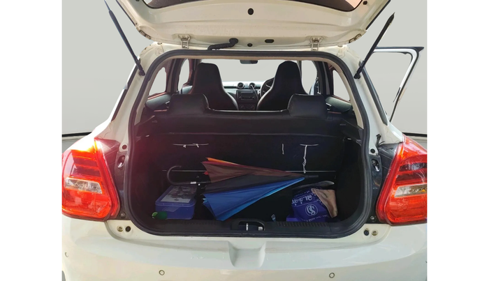 2021 Maruti Swift LXI, Petrol, Manual, 37,106 km, exterior