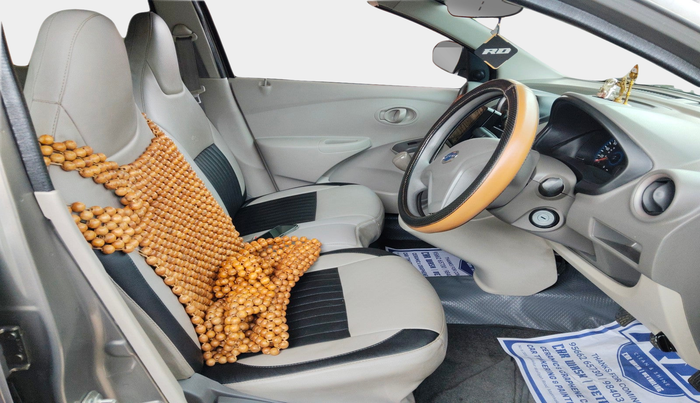 2015 Datsun Go Plus T, Petrol, Manual, 1,06,386 km, interior