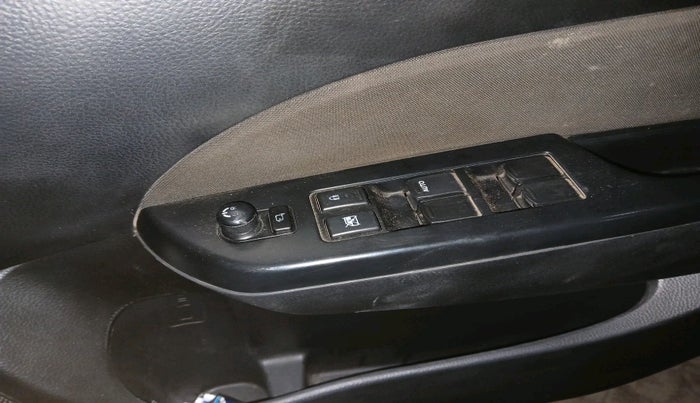 2016 Maruti Swift ZXI, Petrol, Manual, 65,445 km, interior