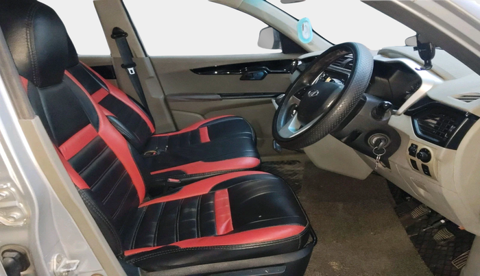 2016 Mahindra Kuv100 K8 D 6 STR, Diesel, Manual, 98,454 km, interior