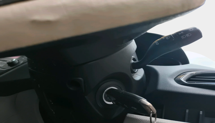 2018 Tata Tiago XZ PETROL, Petrol, Manual, 47,000 km, interior