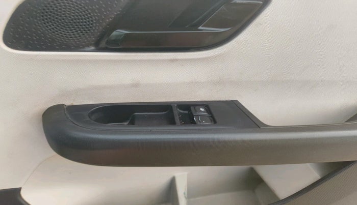 2021 Tata ALTROZ XE PETROL, Petrol, Manual, 86,436 km, interior