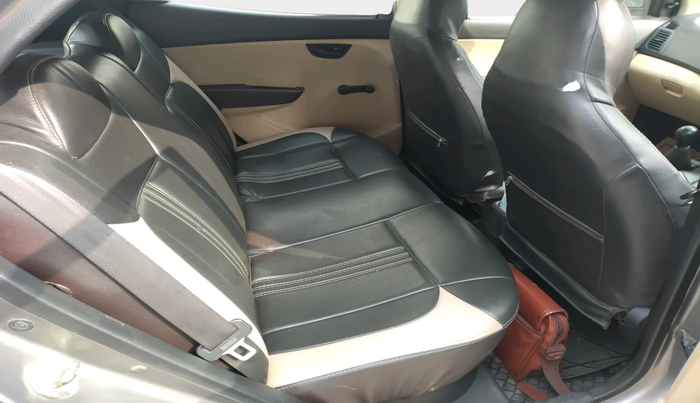 2013 Hyundai Eon MAGNA +, Petrol, Manual, 80,280 km, interior