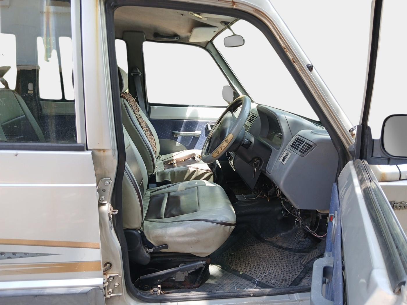 2010 Tata Sumo VICTA EX, Diesel, Manual, 1,17,832 km, interior