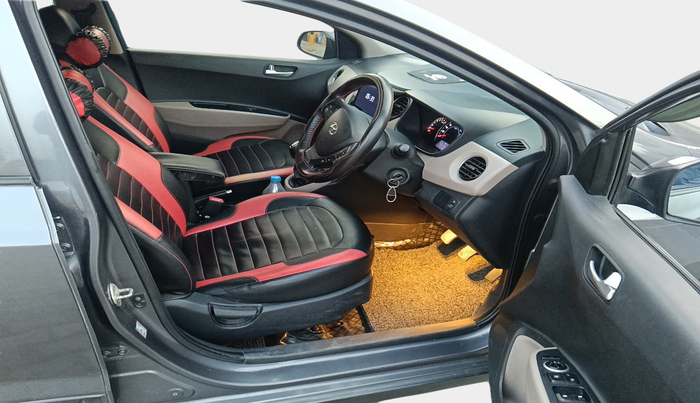 2016 Hyundai Grand i10 SPORTZ 1.2 KAPPA VTVT, Petrol, Manual, 80,500 km, interior