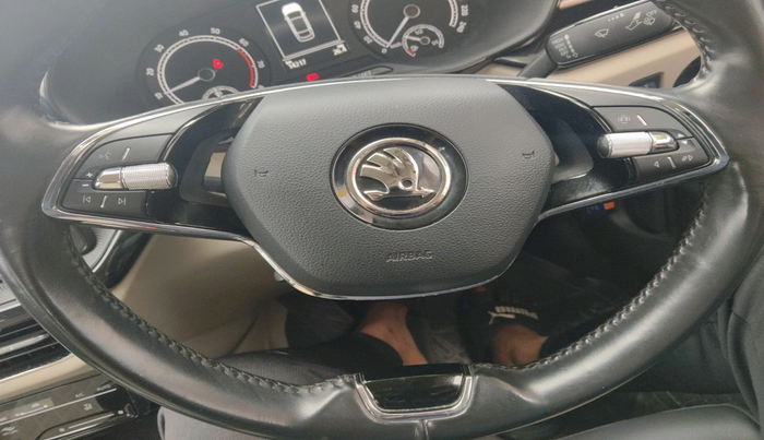 2022 Skoda SLAVIA AMBITION 1.0L TSI MT, Petrol, Manual, 14,217 km, interior