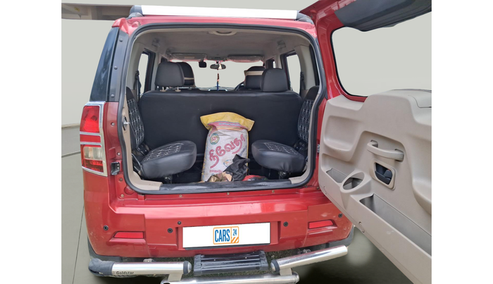 2017 Mahindra TUV300 T8, Diesel, Manual, 45,278 km, exterior