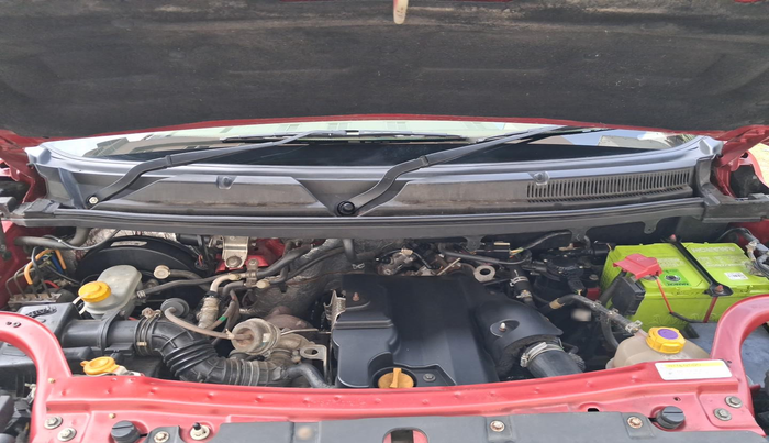 2017 Mahindra TUV300 T8, Diesel, Manual, 45,278 km, exterior