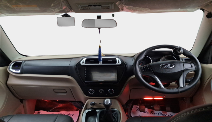 2017 Mahindra TUV300 T8, Diesel, Manual, 45,278 km, interior
