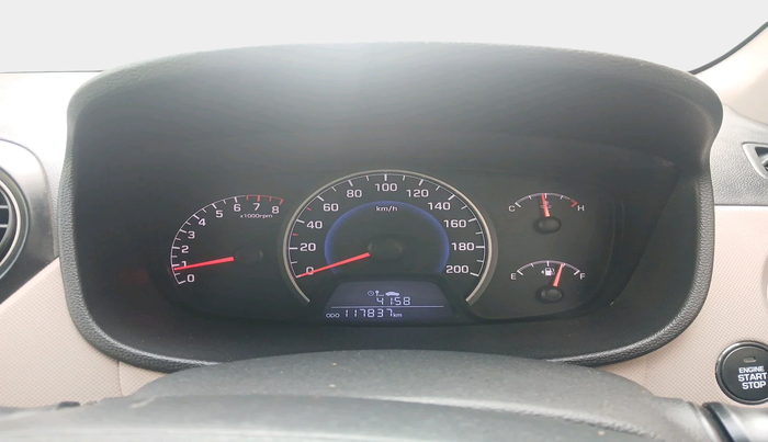 2014 Hyundai Grand i10 SPORTZ 1.2 KAPPA VTVT, Petrol, Manual, 1,17,837 km, interior