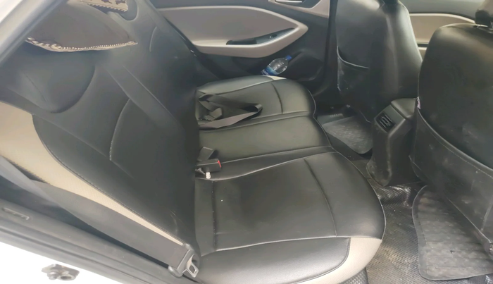 2015 Hyundai Elite i20 SPORTZ 1.4 (O) CRDI, Diesel, Manual, 77,451 km, interior
