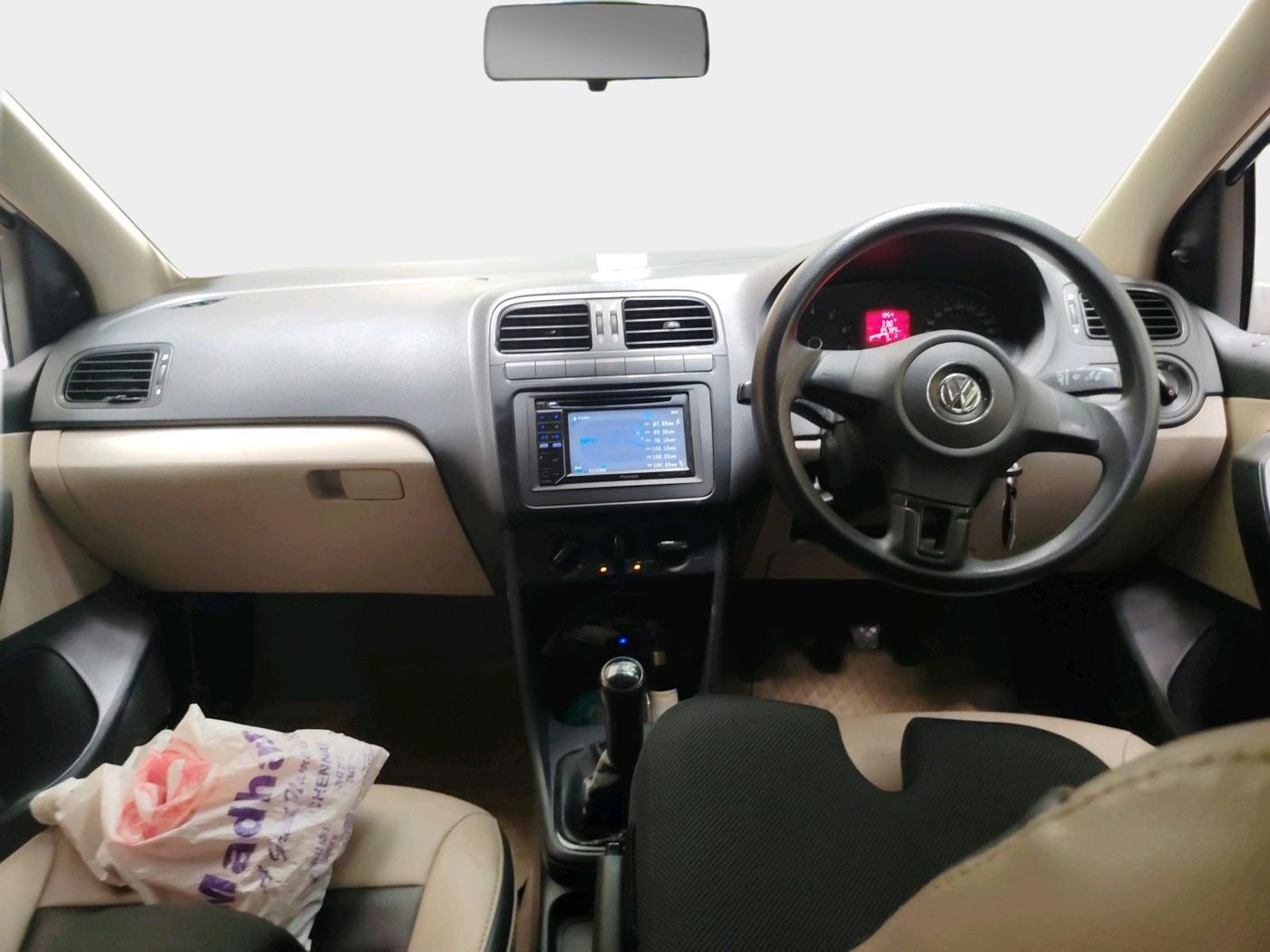 2011 Volkswagen Polo TRENDLINE 1.2L PETROL, Petrol, Manual, 85,789 km, interior