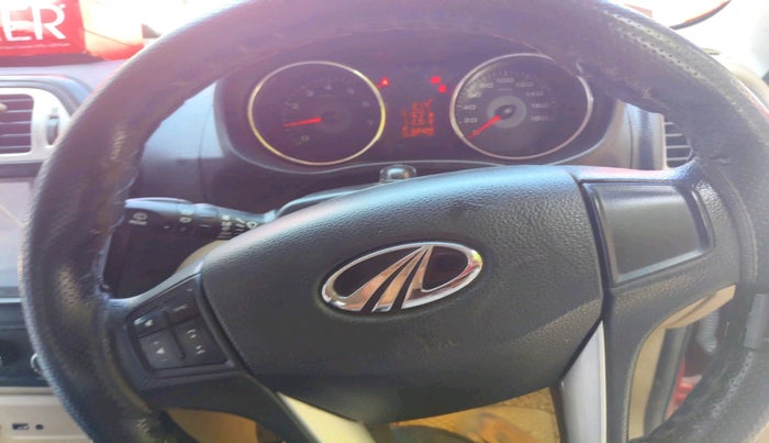 2017 Mahindra TUV300 T8, Diesel, Manual, 82,408 km, interior