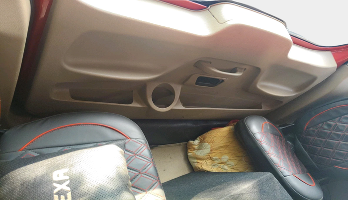 2017 Mahindra TUV300 T8, Diesel, Manual, 82,408 km, interior