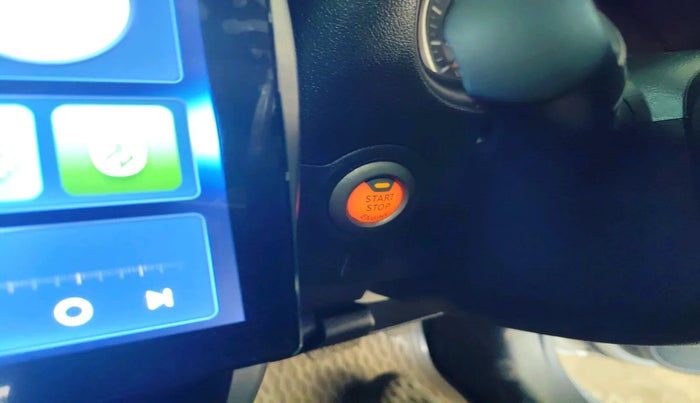 2018 Nissan Micra XV CVT, Petrol, Automatic, 59,464 km, interior