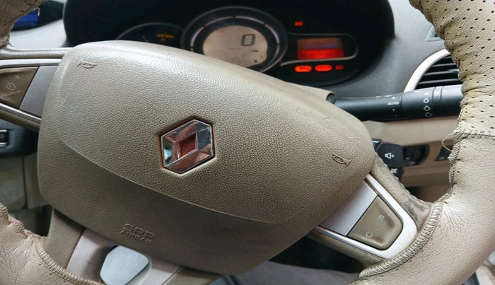 2011 Renault Fluence 1.5 E2, Diesel, Manual, 2,13,631 km, interior