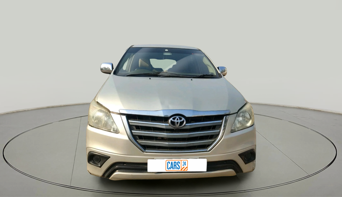 2012 Toyota Innova 2.5 GX 8 STR, Diesel, Manual, 2,39,000 km, exterior