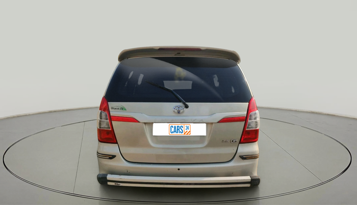 2012 Toyota Innova 2.5 GX 8 STR, Diesel, Manual, 2,39,000 km, exterior