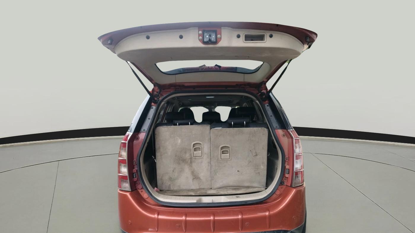2015 Mahindra XUV500 W10, Diesel, Manual, 1,62,435 km, exterior