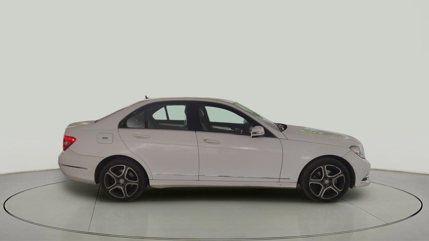 2013 Mercedes Benz C Class C220 CDI ELEGANCE, Diesel, Automatic, 1,38,433 km, exterior
