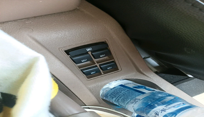 2022 Mahindra Bolero B6 (O), Diesel, Manual, 68,879 km, interior