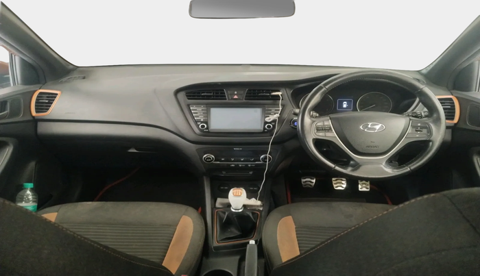 2017 Hyundai i20 Active 1.2 SX, Petrol, Manual, 82,223 km, interior