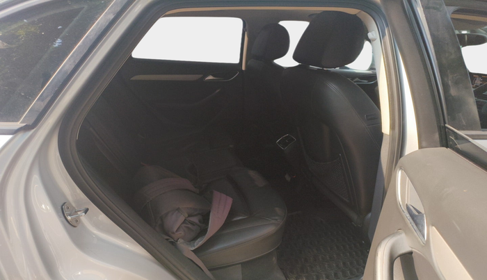 2014 Audi Q3 35 TDI Quattro, Diesel, Automatic, 1,28,447 km, interior