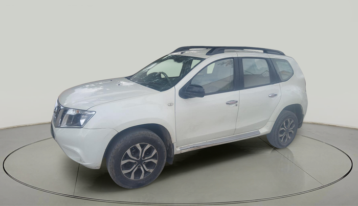 2014 Nissan Terrano XL D PLUS, Diesel, Manual, 1,37,158 km, exterior