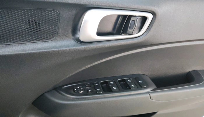 2022 Hyundai VENUE S+ 1.2, Petrol, Manual, 19,092 km, interior