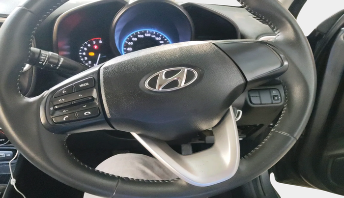 2022 Hyundai VENUE S+ 1.2, Petrol, Manual, 19,092 km, interior