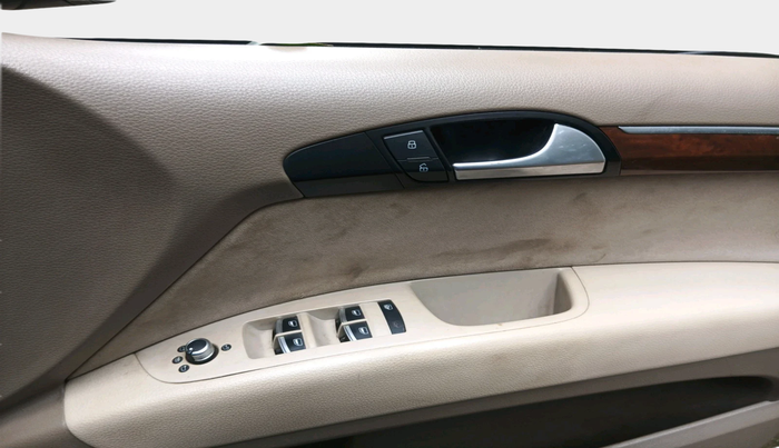 2013 Audi Q7 3.0 TDI QUATTRO, Diesel, Automatic, 1,90,233 km, interior