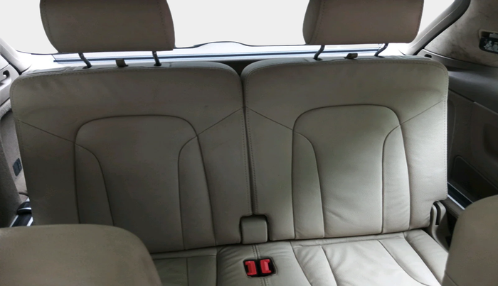 2013 Audi Q7 3.0 TDI QUATTRO, Diesel, Automatic, 1,90,233 km, interior