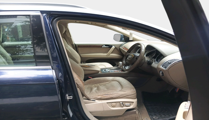 2013 Audi Q7 3.0 TDI QUATTRO, Diesel, Automatic, 1,90,233 km, interior