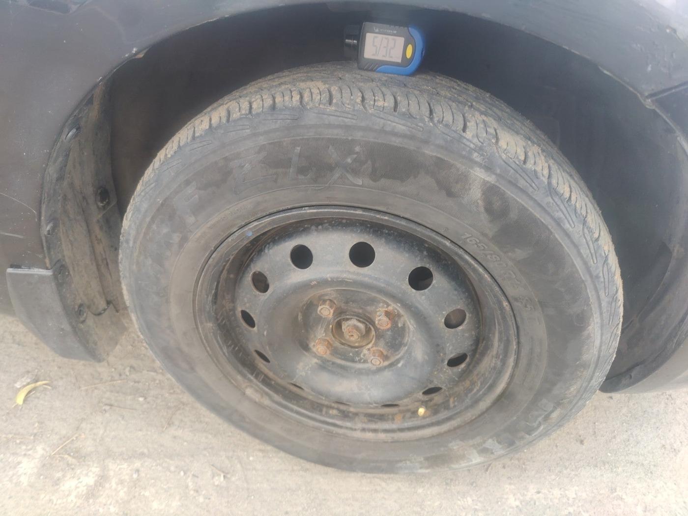 2012 Maruti Swift Dzire VDI, Diesel, Manual, 1,95,073 km, tyre
