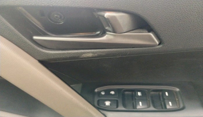 2016 Hyundai Creta SX PLUS 1.6 PETROL, Petrol, Manual, 1,22,304 km, interior