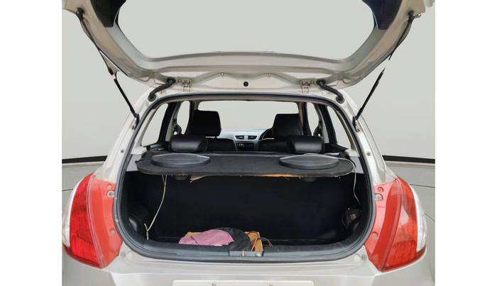 2013 Maruti Swift VXI, Petrol, Manual, 1,04,026 km, exterior