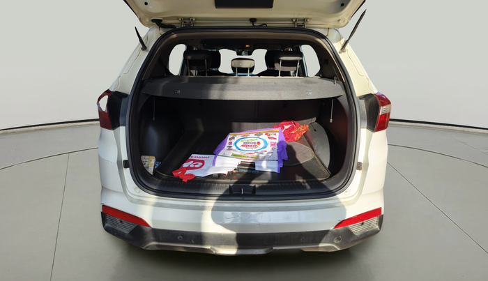 2016 Hyundai Creta SX PLUS AT 1.6 PETROL, Petrol, Automatic, 80,000 km, exterior