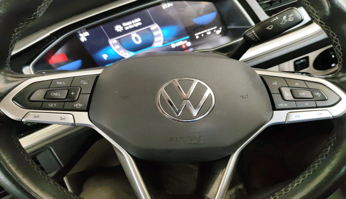 2022 Volkswagen VIRTUS TOPLINE TSI 1.0 AT, Petrol, Automatic, 81,566 km, interior