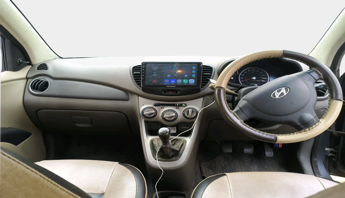 2014 Hyundai i10 SPORTZ 1.1, Petrol, Manual, 58,455 km, interior